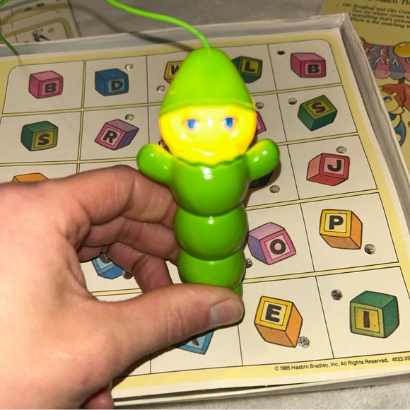 1985 Milton Bradley Glo Worm Light & Learn Game Vintage Matching Game **Works** - Picture 7 of 14